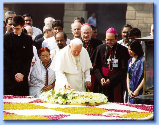 giovanni paolo II - mahatma gandhi