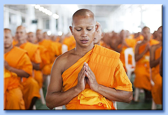 monaci buddisti