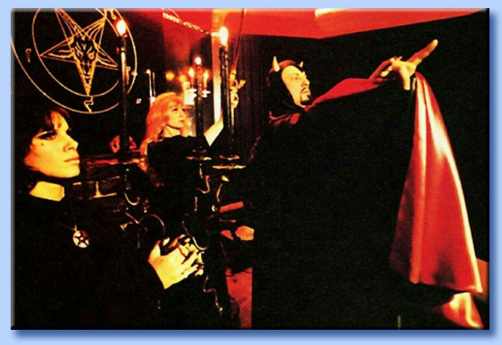 anton lavey - maledizione