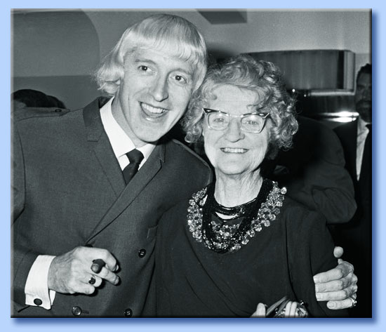 jimmy savile - madre agnes