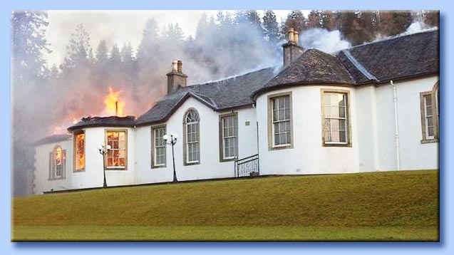 boleskine house in fiamme