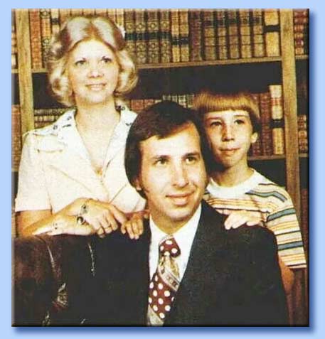 famiglia warner