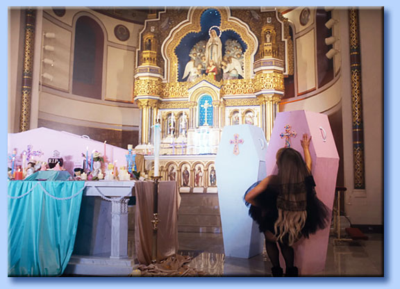 sabrina carpenter - feather