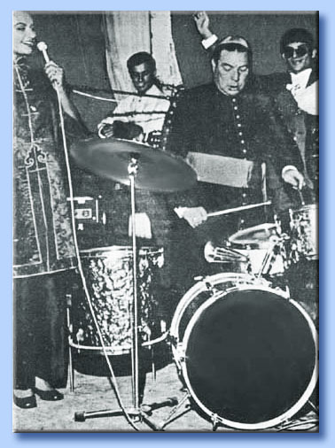 1969 - vescovo suona la batteria