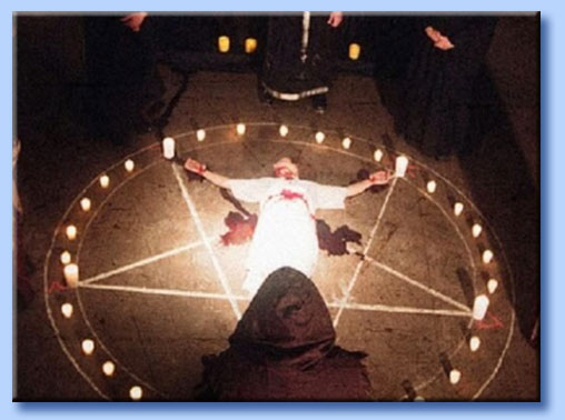 sacrificio satanico