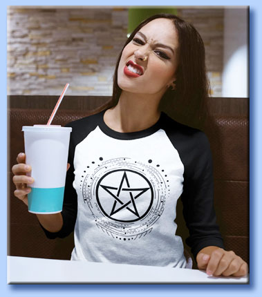 t-shirt pentacolo