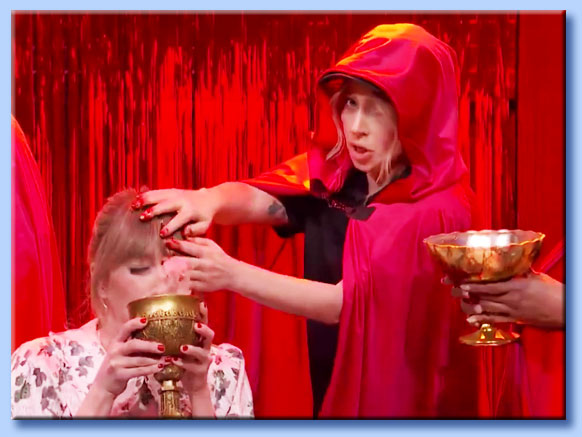 lady gaga - battesimo satanico